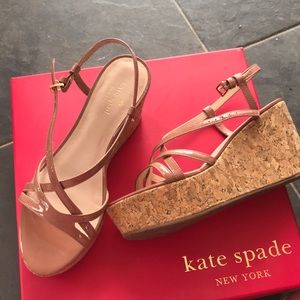 Kate Spade platform patent leather sandals SZ 6.5